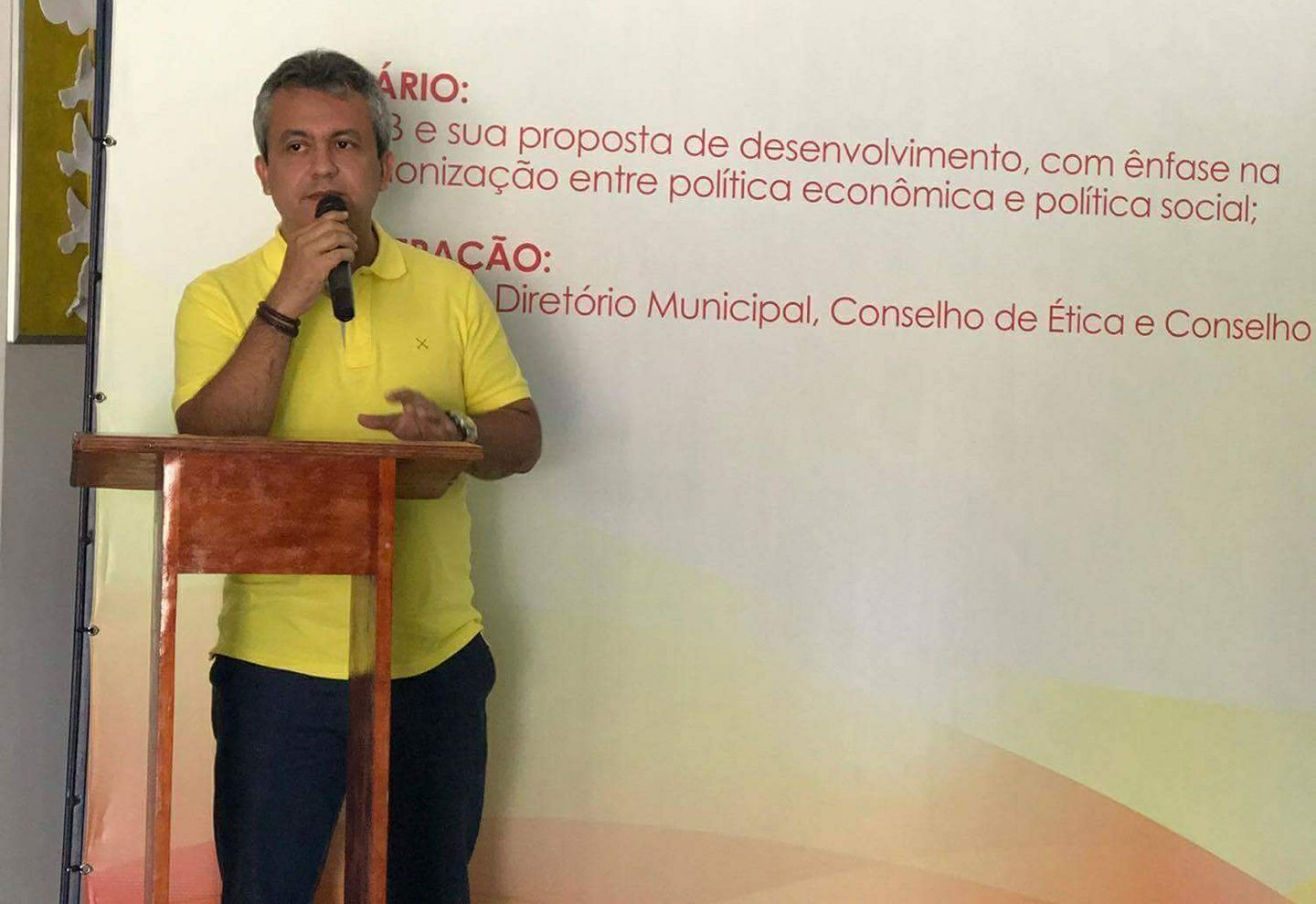 Elber Batalha é aclamado presidente do PSB em Aracaju