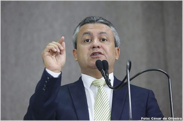 Elber Batalha pede a CPI do Lixo de Aracaju
