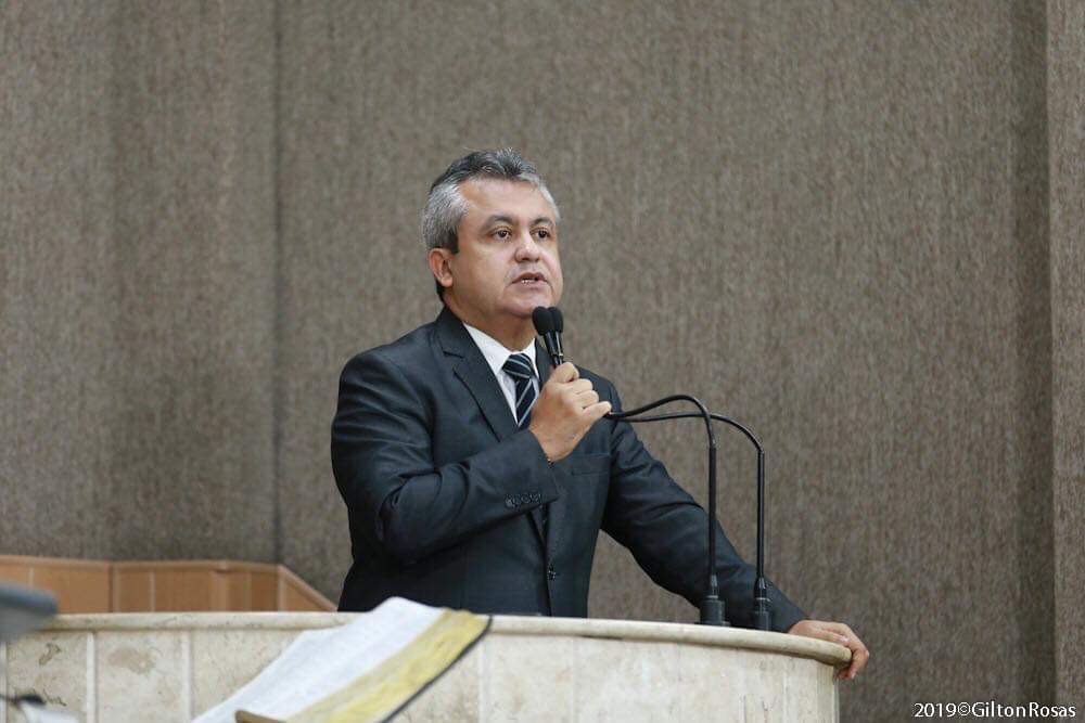 Elber critica abandono das políticas de combate à dengue pela Prefeitura de Aracaju