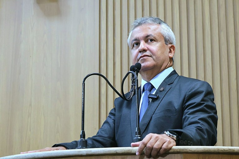 Elber destaca a entrega dos primeiros sensores de glicose para crianças portadoras de diabetes mellitus tipo 1 