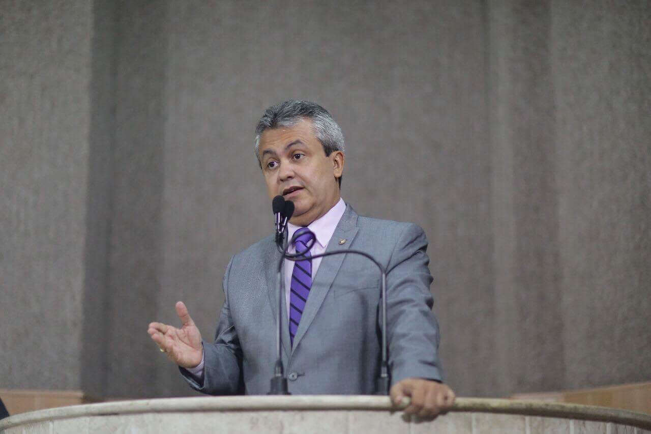 Elber diz que Edvaldo trabalha para trazer a Torre de volta