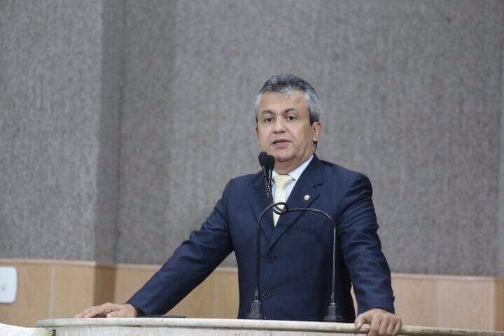 Elber explica emendas do PSB para Aracaju