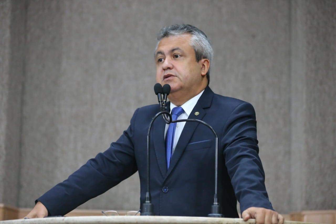 Elber fala sobre a volta do Ipesaúde para os servidores de Aracaju