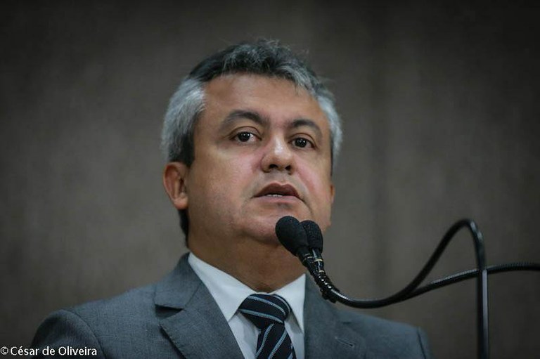 Elber lembra que TJ/SE julgará redução do IPTU de Aracaju nesta quarta-feira, 28