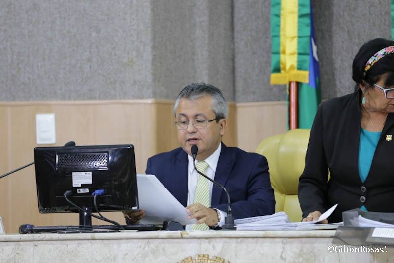 Elber quer regularizar a lei de gratuidade de ingressos para shows e espetáculos de Aracaju