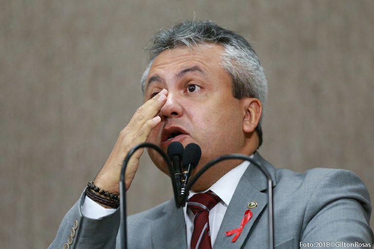 Elber relata abusos sexuais infantojuvenil e cobra ações efetivas do Estado