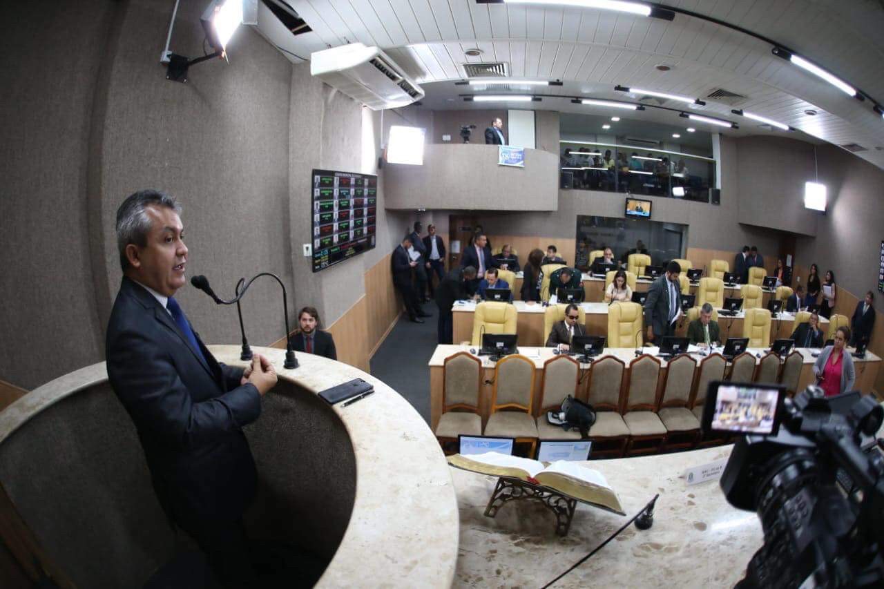 Elber relembra todos os escândalos envolvendo a Secretaria de Saúde de Aracaju