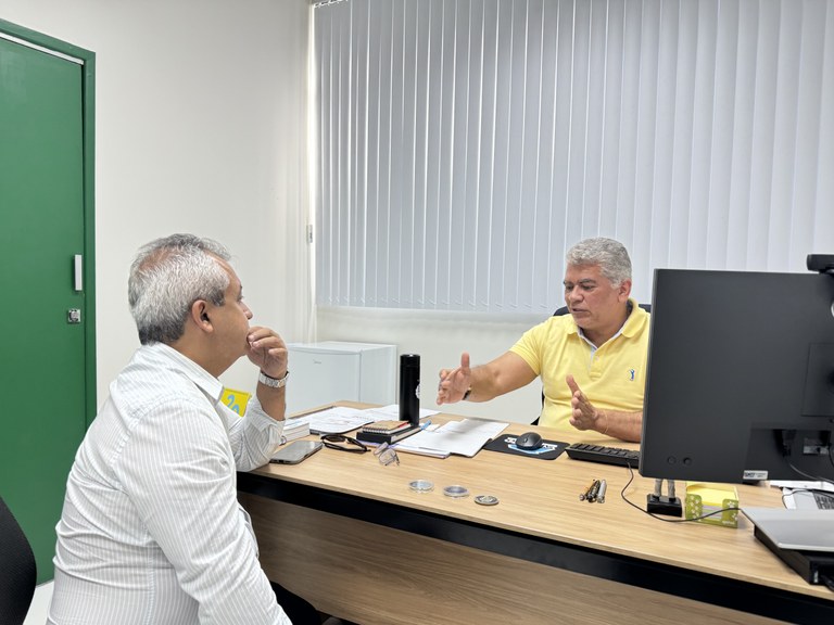 Elber visita SMTT para tratar de demandas da capital 