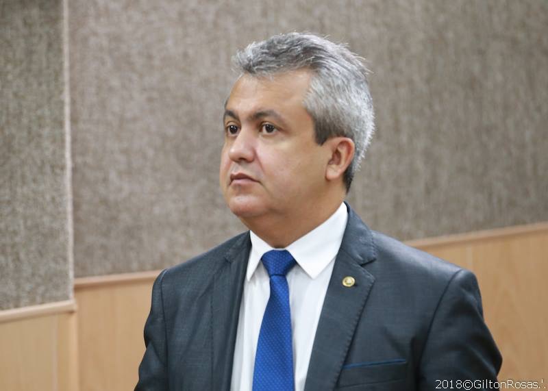 Elber volta a cobrar que a Operação Caça-Fantasmas também investigue a gestão de Edvaldo Nogueira