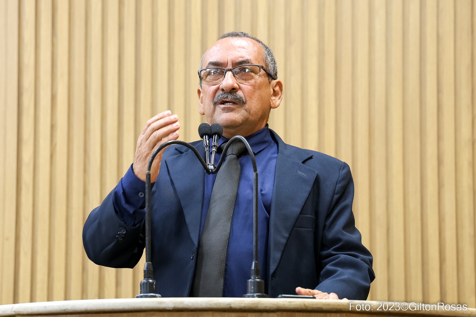 "Eles querem pagar , mas a Energisa não regulariza", diz o vereador Cícero sobre Comunidade Santa Cecília