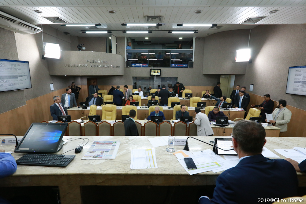 Em 1º votação, Plenário aprova dois Projetos de Lei do Executivo