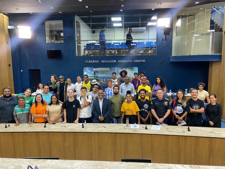 Em Audiência Pública, artistas e órgãos públicos discutem a lei de "Fomento ao Graffiti", de autoria do vereador Bittencourt 