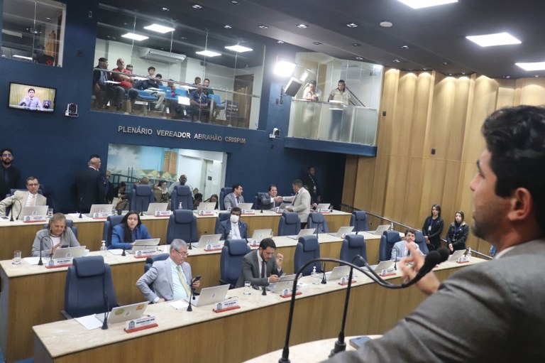 Em Pequeno Expediente, parlamentares debatem sobre fiscalização e posicionamentos políticos 