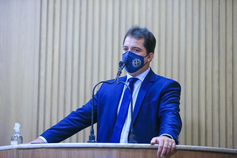 Em primeiro discurso presencial, Vereador Sávio reafirma compromisso com a população aracajuana