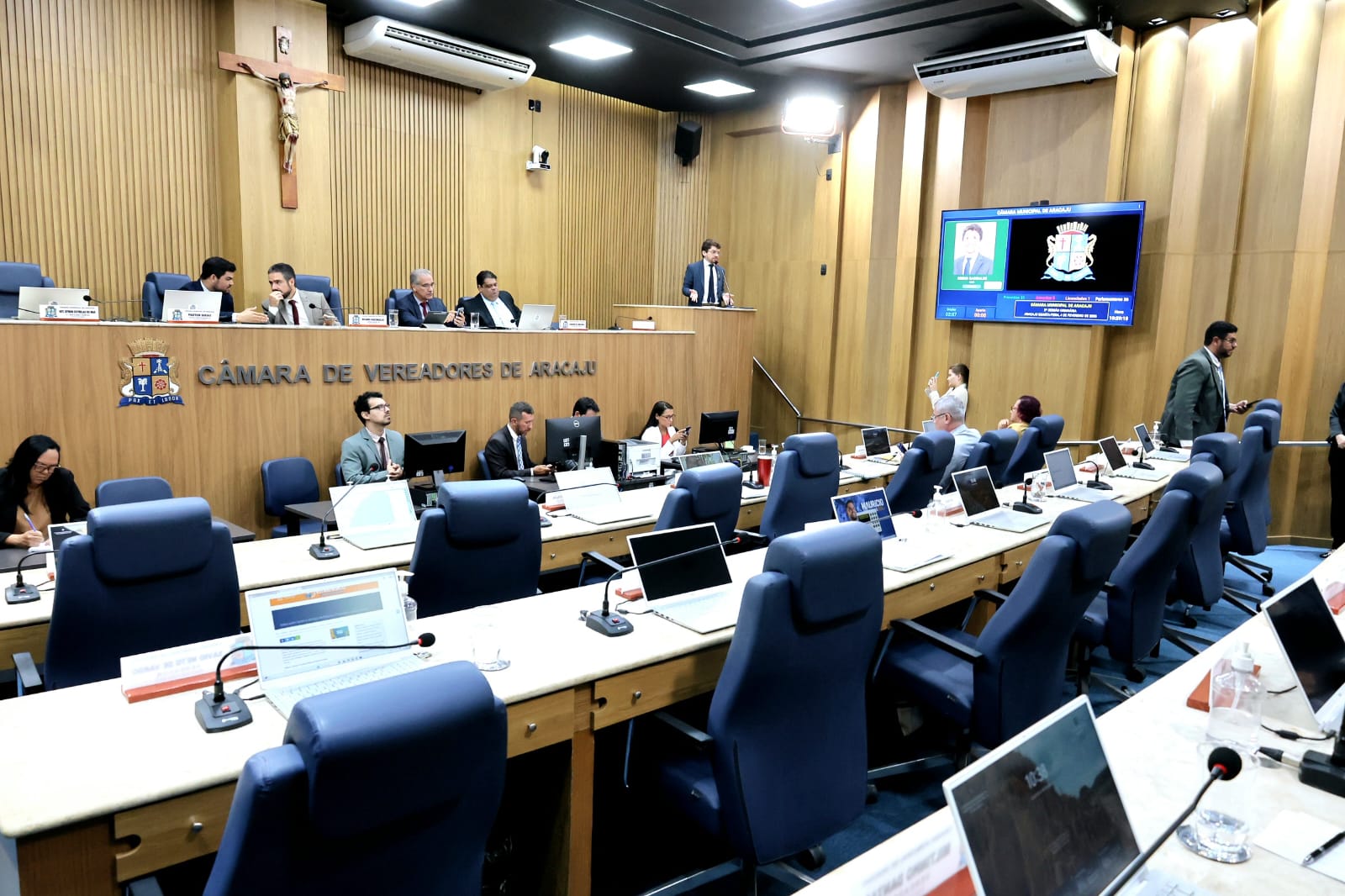 Em primeiro grande expediente do ano, parlamentares debatem saneamento, preservação ambiental e cenário político em Sergipe