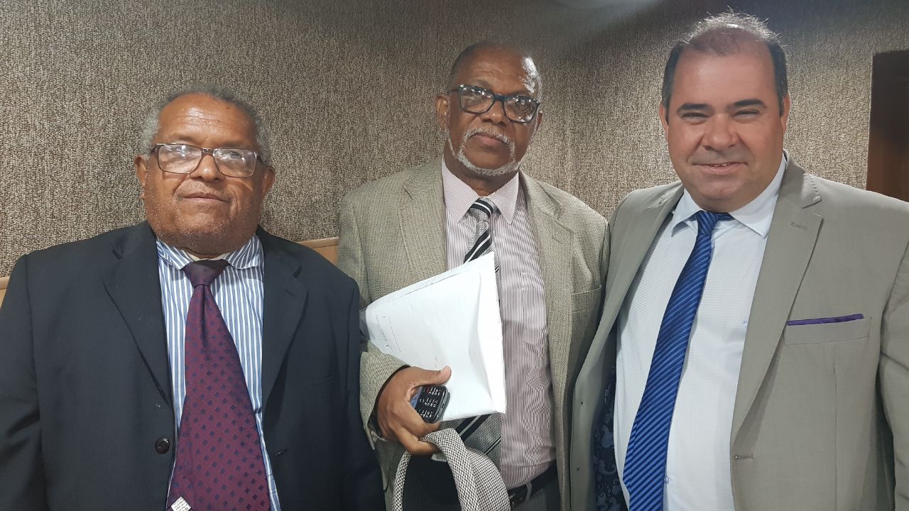 Emenda da LOA que propõe qualificação do servidor público é posposta por bancada e aprovada por unanimidade