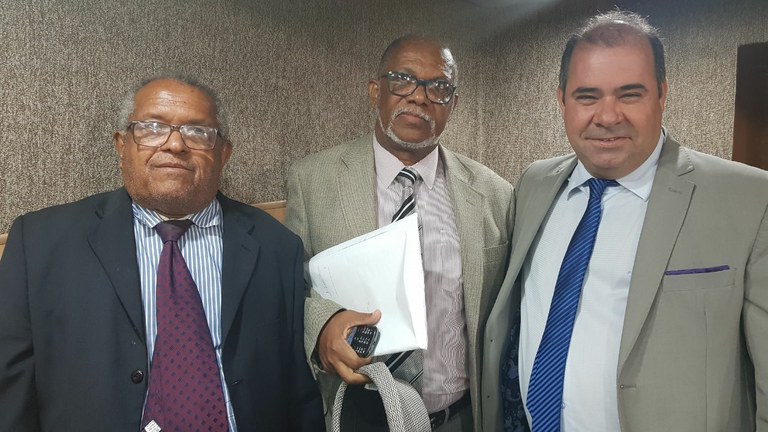 Emenda da LOA que propõe qualificação do servidor público é posposta por bancada e aprovada por unanimidade