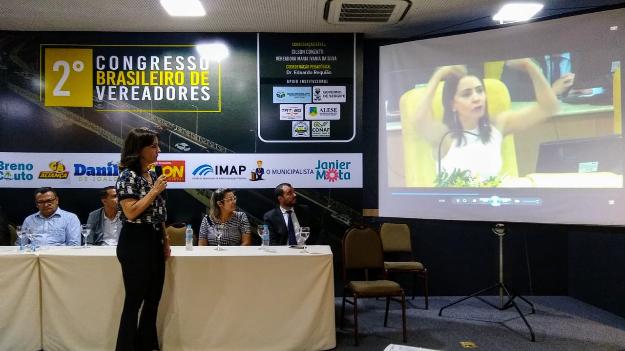 Emília Corrêa participa do Congresso Brasileiro de Vereadores