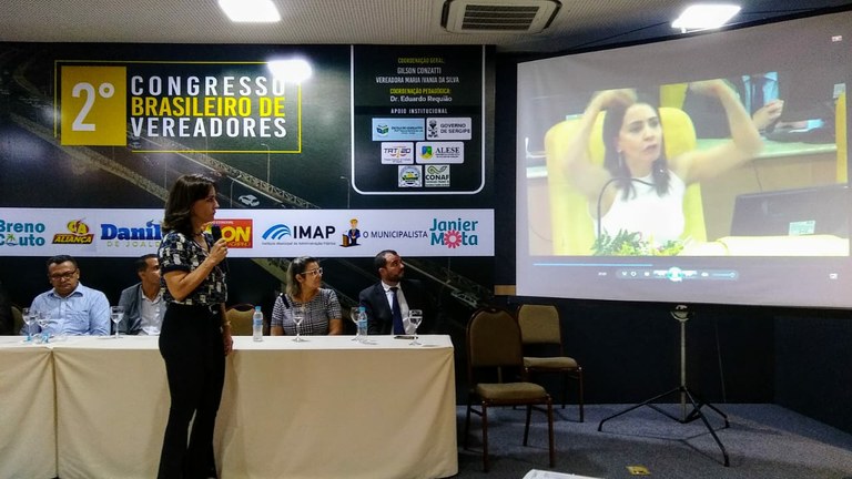 Emília Corrêa participa do Congresso Brasileiro de Vereadores