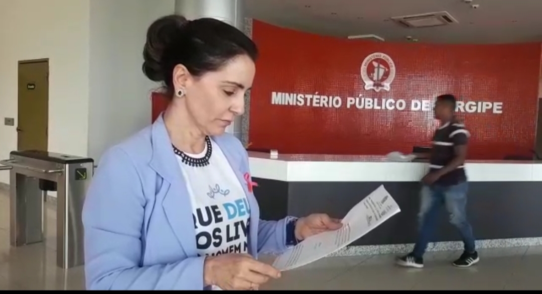 Emília Corrêa protocola no MP denúncia contra Edvaldo Nogueira