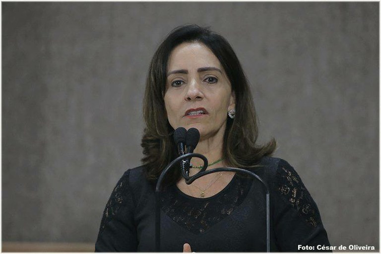 Emília lembra que a Lei Anticorrupção é uma necessidade para os municípios