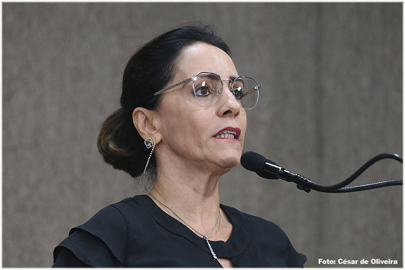 Emília lembra que fiscalizar as obras públicas é um exercício de cidadania