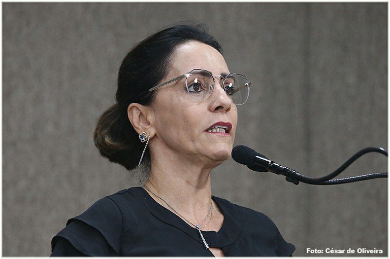 Emília lembra que fiscalizar as obras públicas é um exercício de cidadania