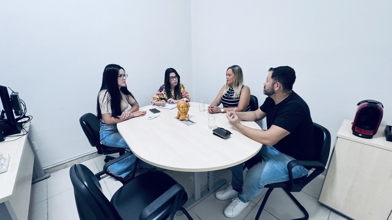 Escola do Legislativo de Aracaju firma parceria com Ipesaúde 