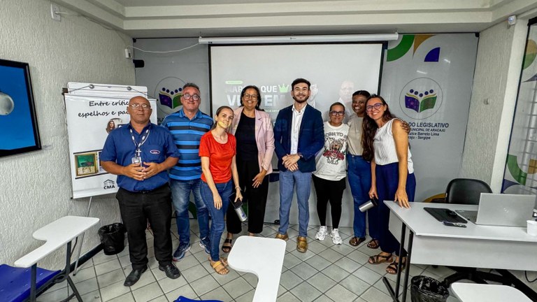  Escola do Legislativo de Aracaju fomenta o poder da Inteligência Artificial e do Marketing Digital