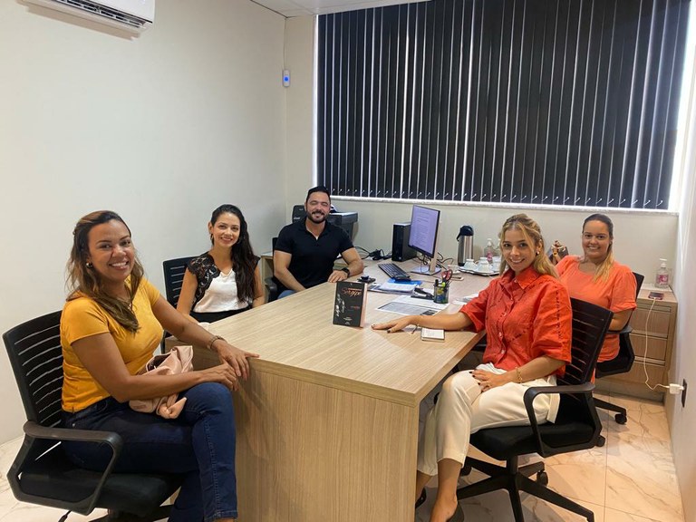 Escola do Legislativo Professora Neuzice Barreto de Lima recebe visita de cortesia das fundadoras do Empreendedoras da Lei Sergipe