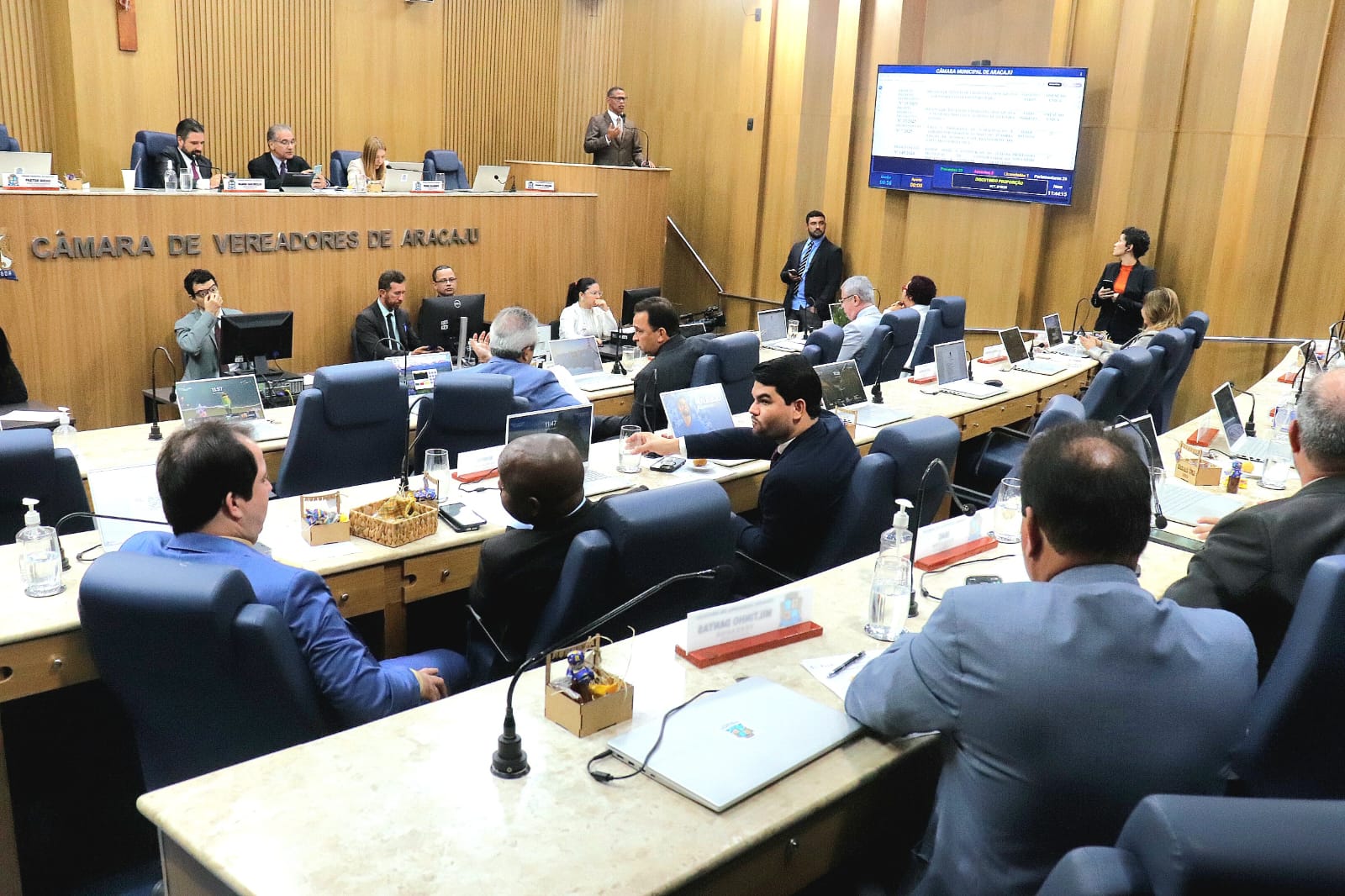 Estatuto do Magistério: CMA aprova PL que acaba com restrição etária em concursos para professores