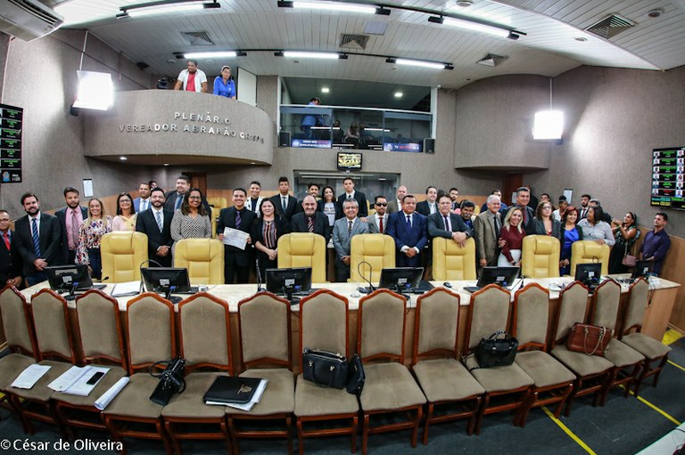 Estudantes pré-selecionados no Parlamento Jovem Brasileiro apresentam projetos na Câmara