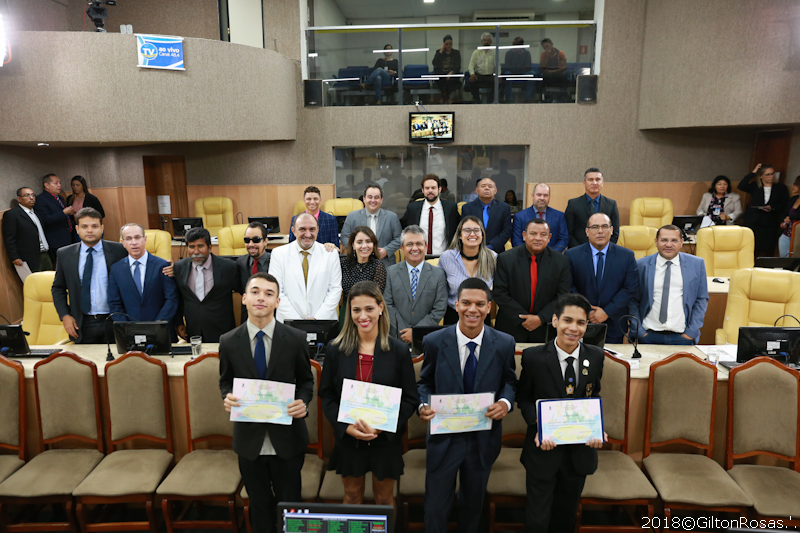 Estudantes selecionados no Parlamento Jovem Brasileiro apresentam seus projetos na CMA