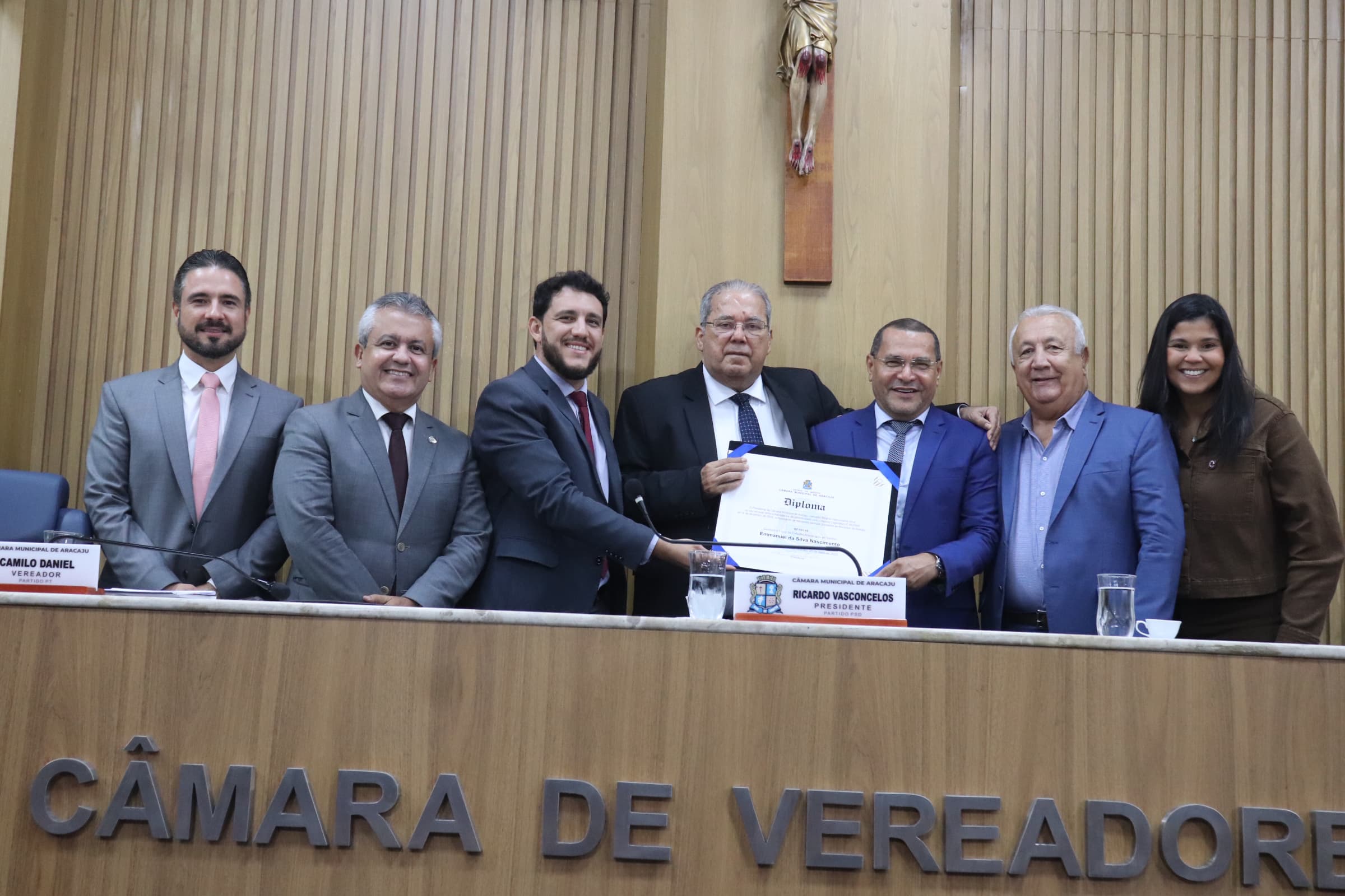 Ex-vereador Emmanuel Nascimento recebe título de cidadão aracajuano