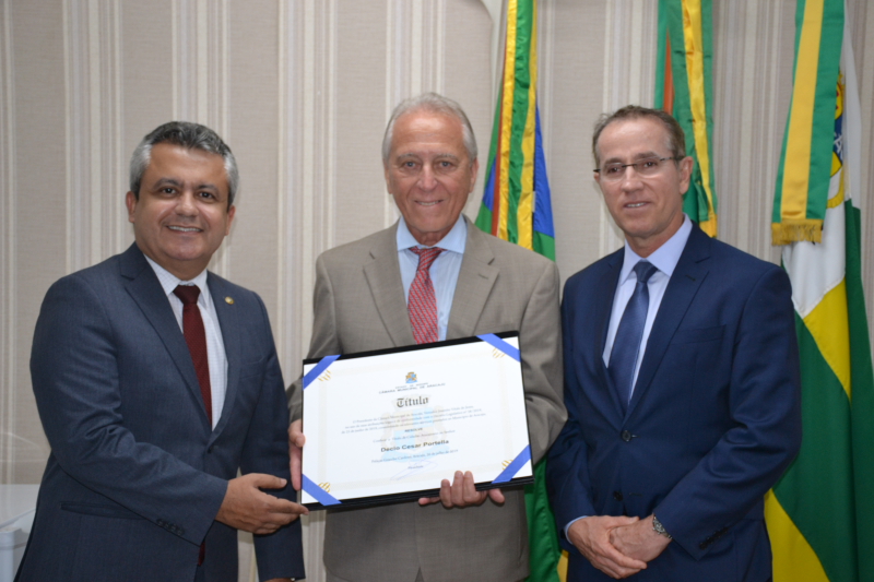 Executivo paulista Decio Portella recebe título de cidadão aracajuano