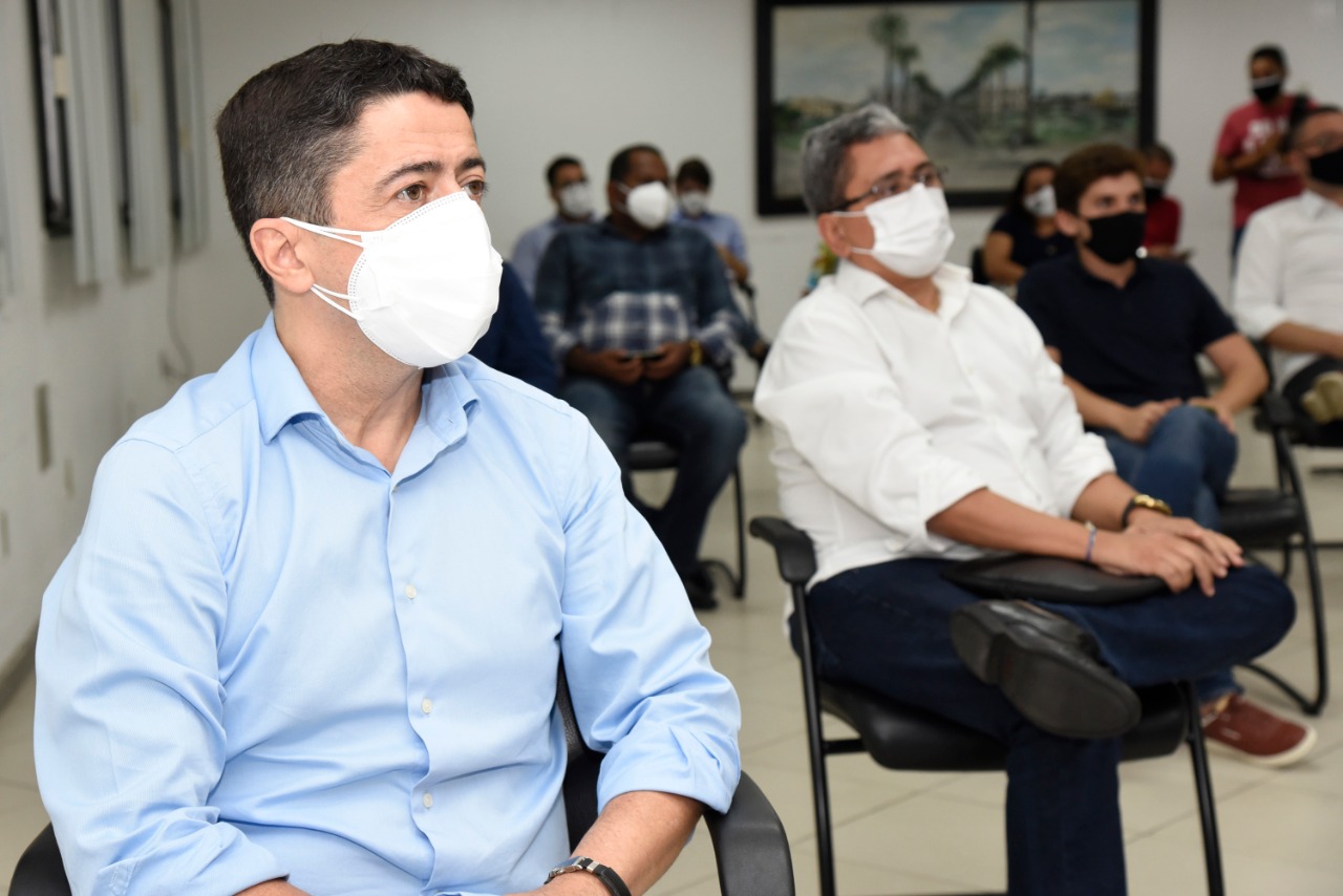 Fabiano comemora aprovação das leis que criam o Auxílio Municipal Emergencial e remissão de débitos do IPTU