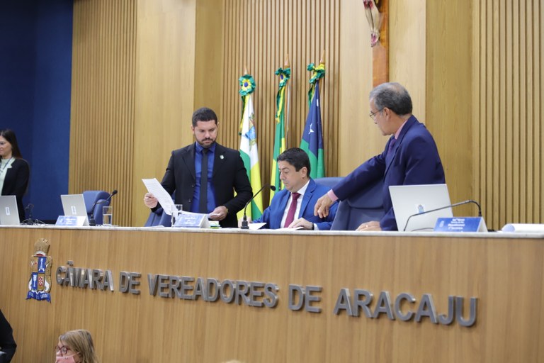 Fabiano Oliveira assume presidência da Câmara até o dia 7 de junho