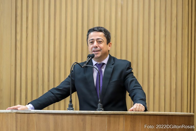 Fabiano Oliveira parabeniza o monitoramento dos passeios turísticos náuticos na Orla Pôr do Sol