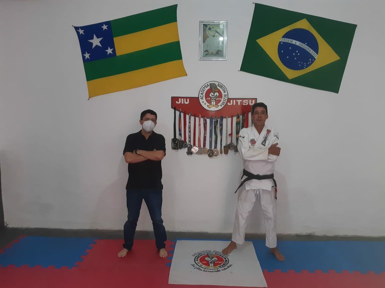 Fabiano Oliveira participa de reinauguração de projeto social no bairro Jabotiana