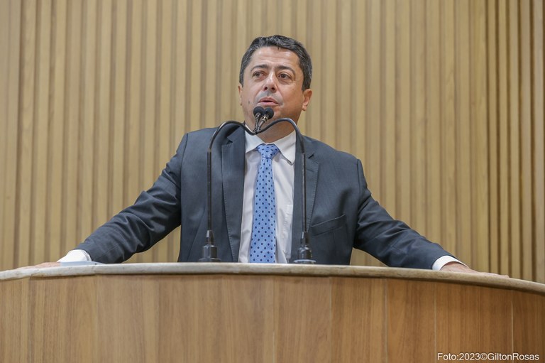 Fabiano Oliveira promove Sessão Especial em comemoração ao Dia do Turismo