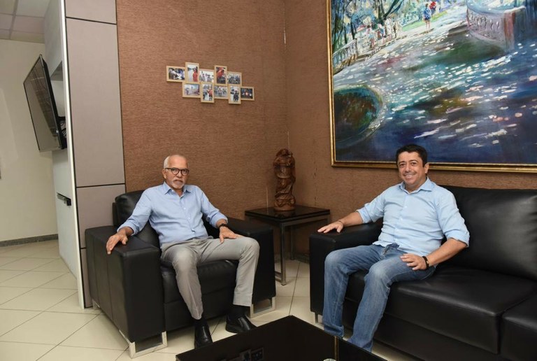 Fabiano Oliveira se reúne com prefeito Edvaldo Nogueira