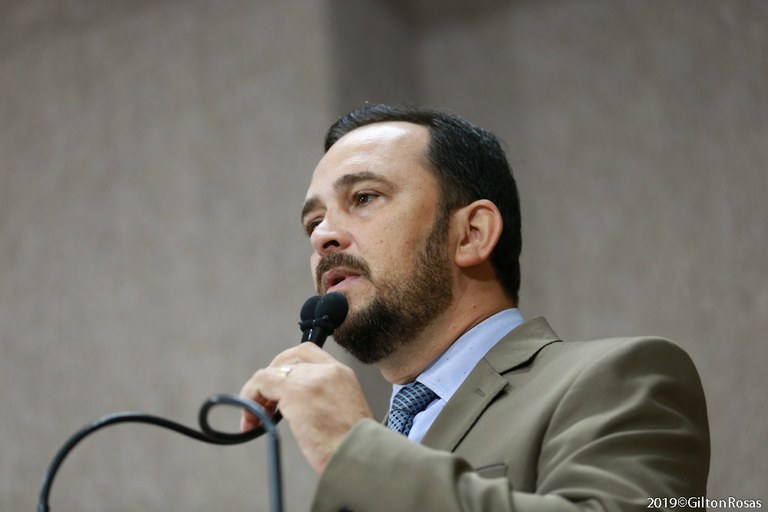 Fábio cobra melhoria no transporte público para moradores da Zona de Expansão