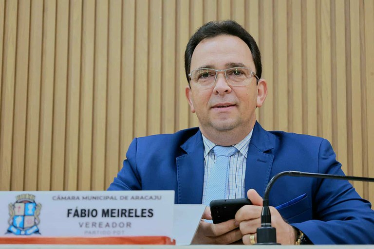 Fábio Meireles: "Aracaju continua sem aval do Tesouro Nacional para compra de ônibus elétricos" 