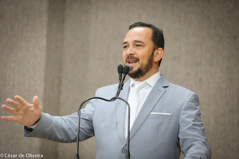 Fábio Meireles comemora transformação social da comunidade do Pantanal