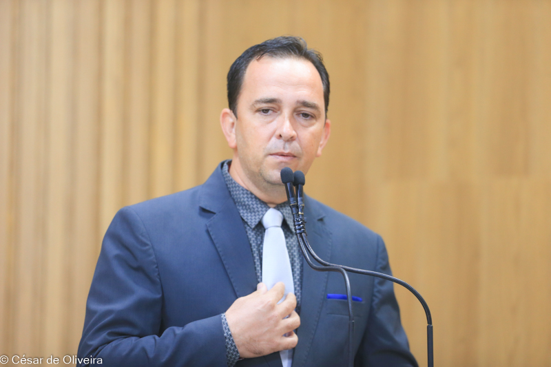 Fábio Meireles elogia retomada de obras na UBS Niceu Dantas