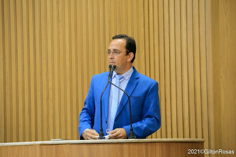 Fábio Meireles lamenta reajustes da gasolina, gás de cozinha e etanol