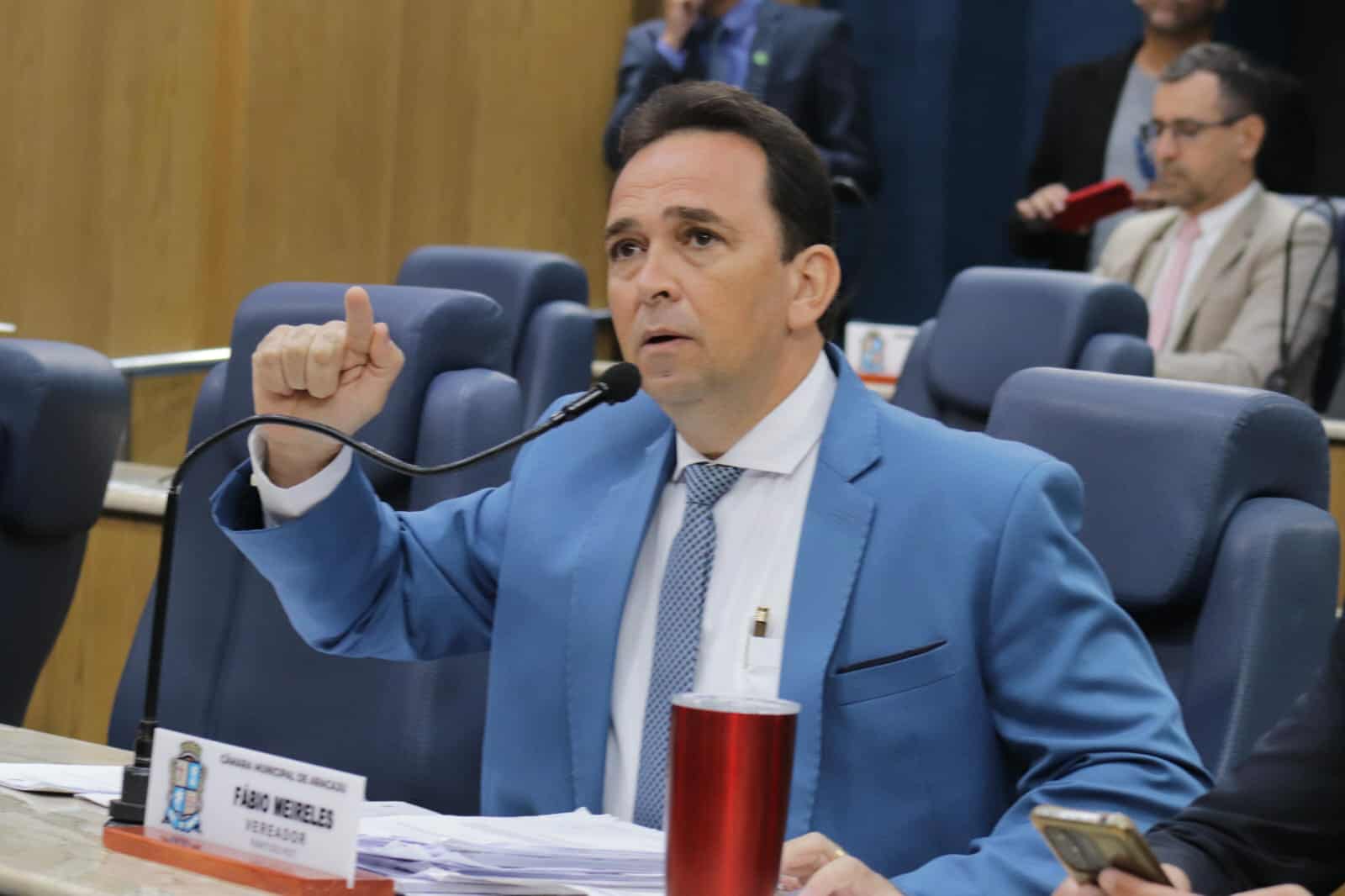 Fábio Meireles (PDT) aponta pagamentos contestáveis na atual gestão municipal