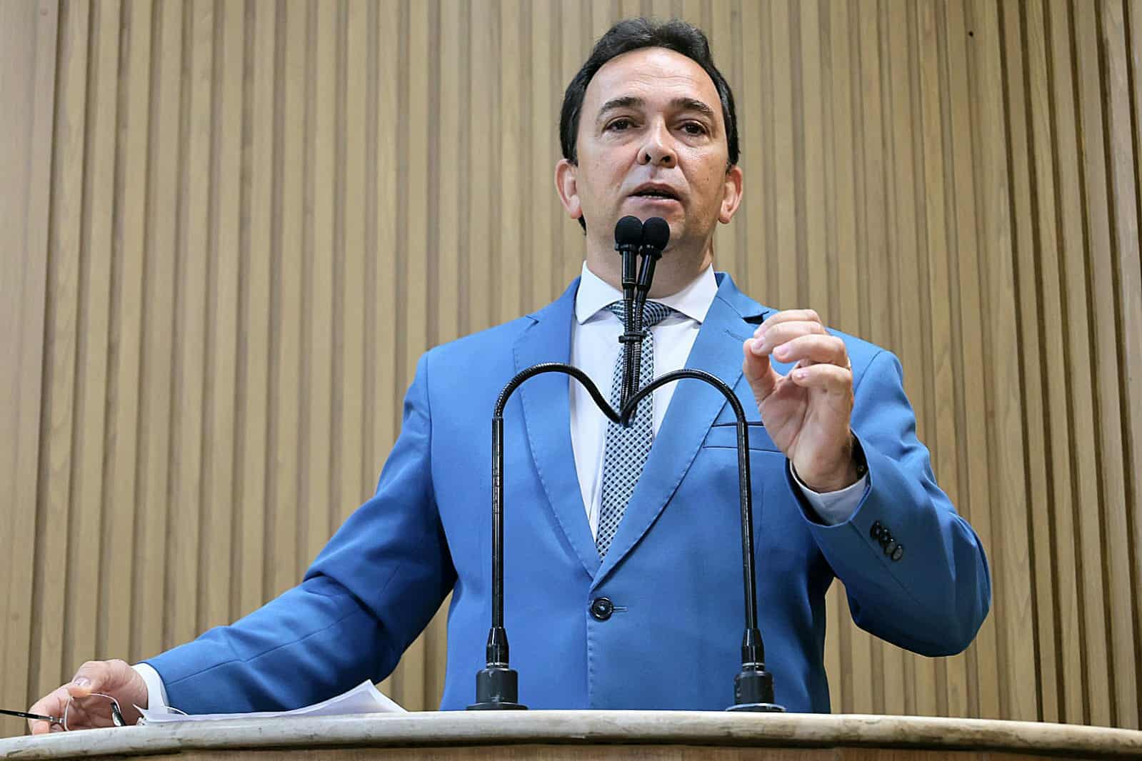 Fábio Meireles (PDT) argumenta que dinheiro público de Aracaju está sendo tratado com desdém  