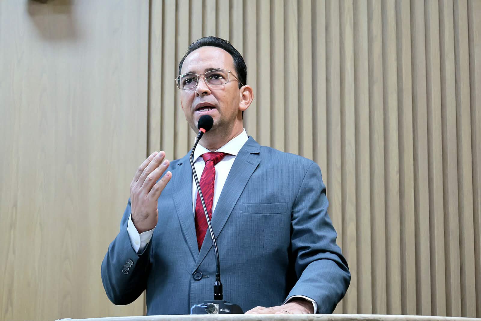 Fábio Meireles (PDT) cobra drenagem e limpeza de bueiros em Aracaju 