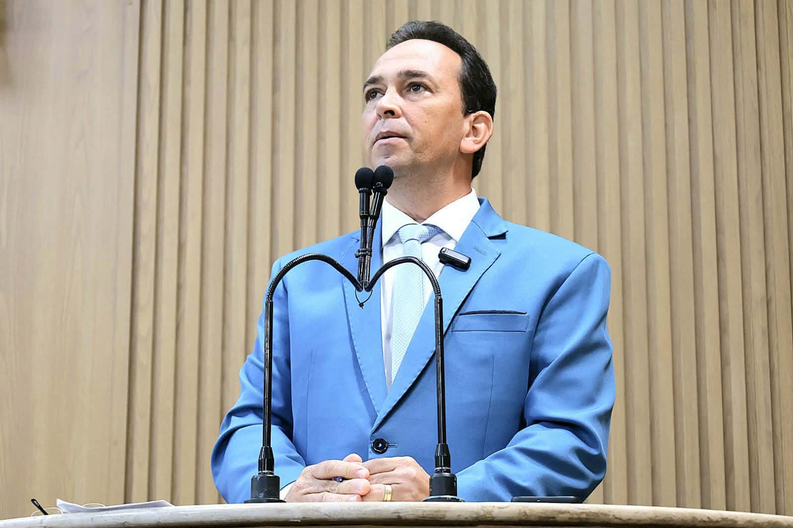 Fábio Meireles (PDT) comenta exoneração do secretário Luizinho e cobra transparência de secretários municipais  